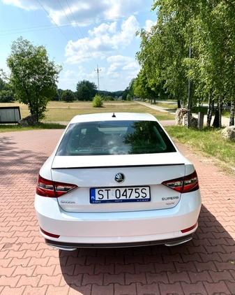 Skoda Superb cena 68000 przebieg: 234260, rok produkcji 2016 z Żory małe 667